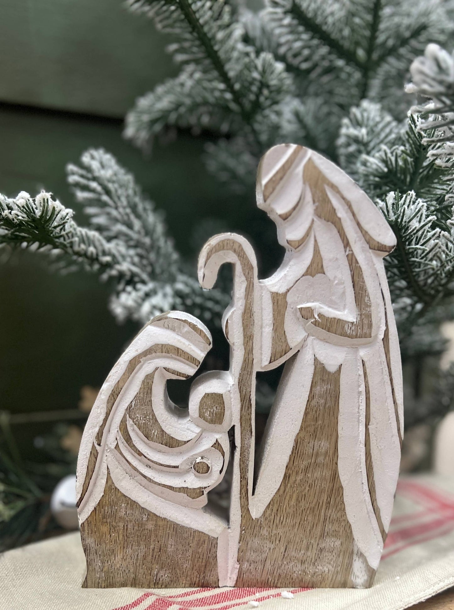 Whitewashed Nativity 7x5in