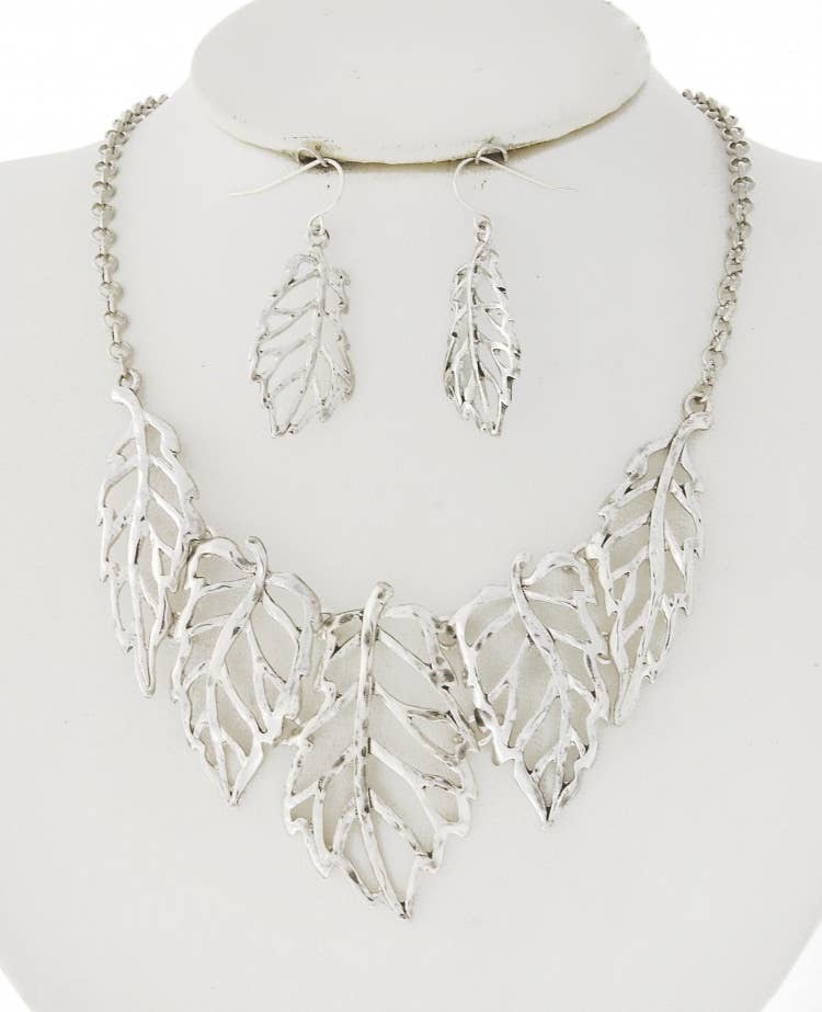 FR3959 Antique Silver Leaf Bead Graduating Necklace Set