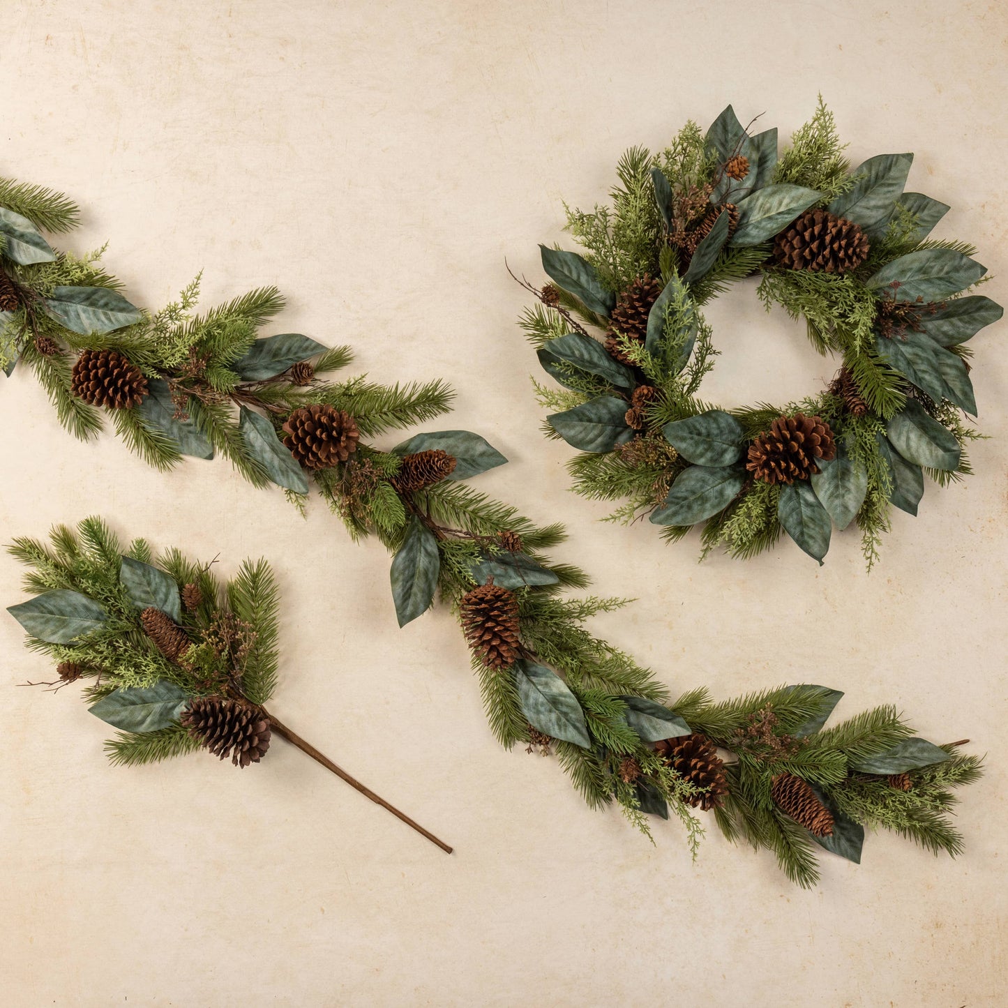 29" CEDAR, PINE & MAGNOLIA SPRAY