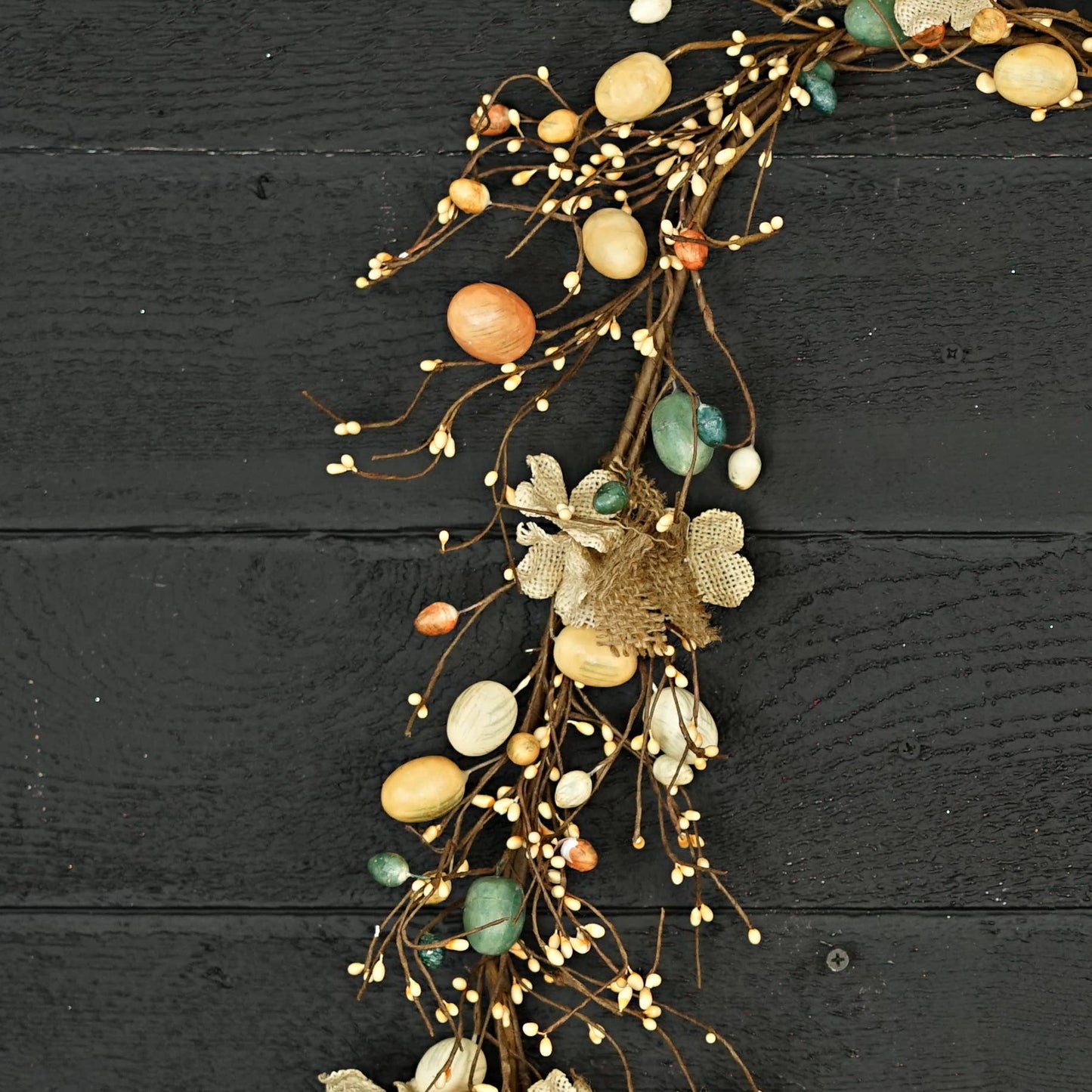 21660- 5ft Easter Egg with Hydrangea Garland