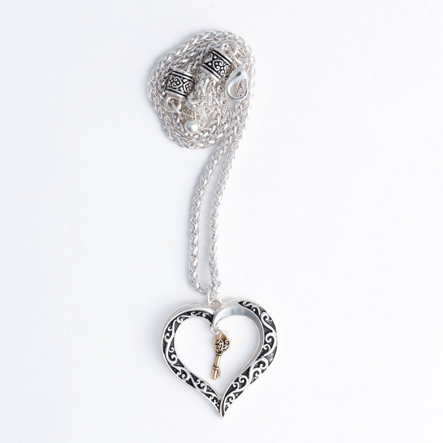 Roma Engraved Heart & Key Charm 18" Pendant Necklace