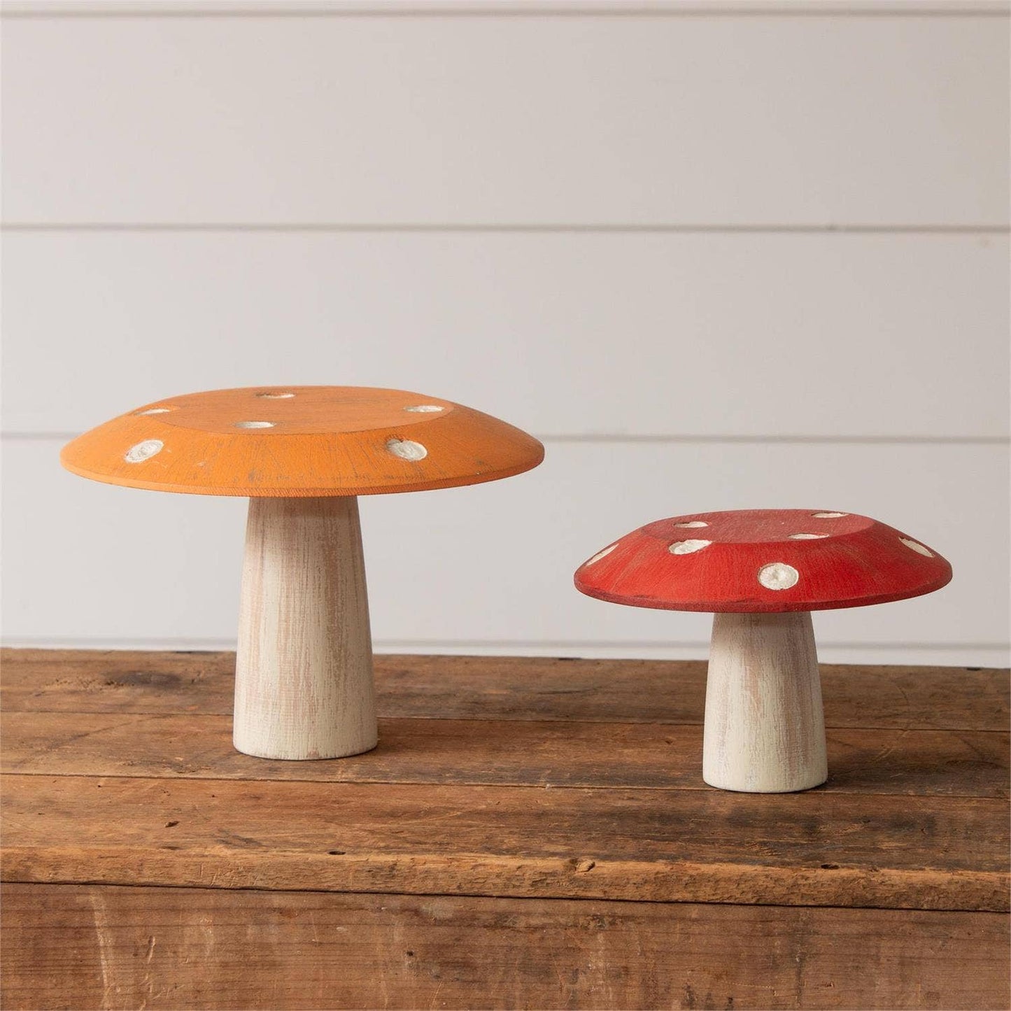 Flat Top Dotted Mushroom Stands (Set Of 02)
