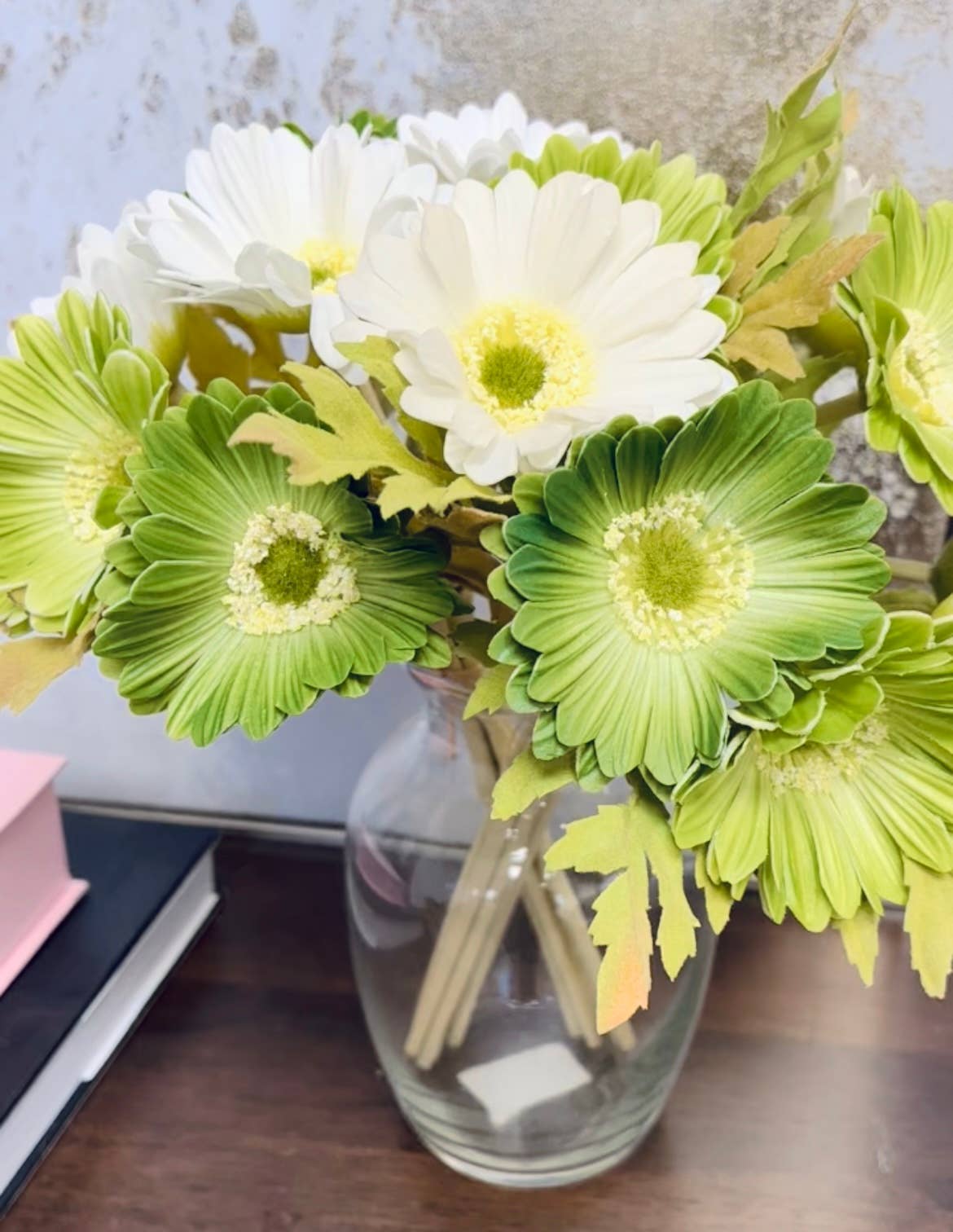 Pack of 7 stems-All Season Colorful Real Touch Daisy