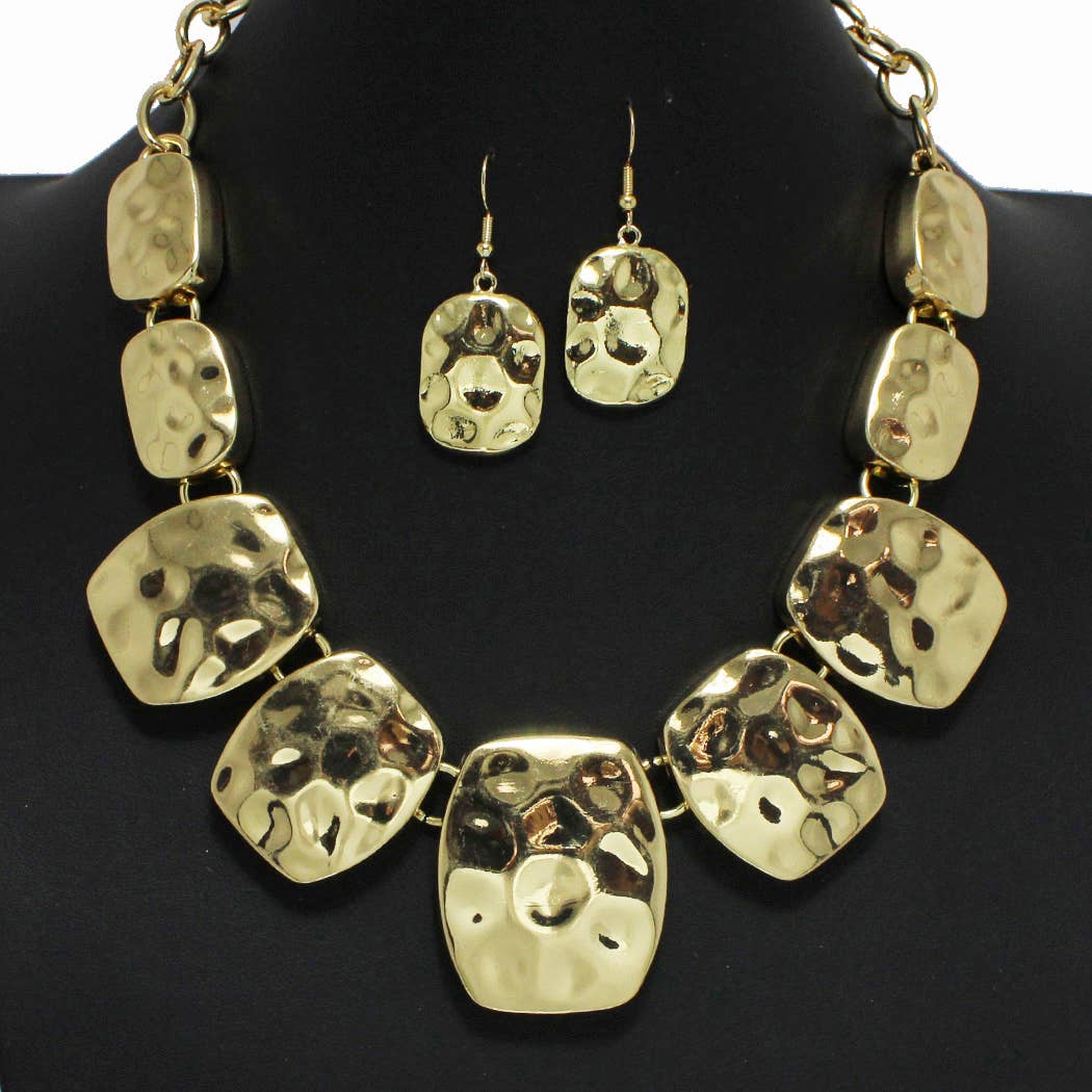 Geometric Hammered Metal Necklace