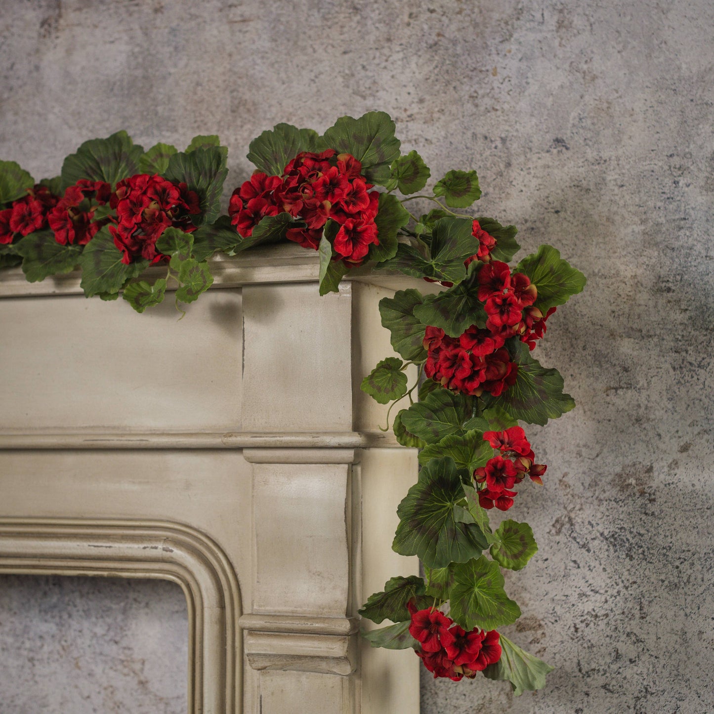 6' RED GERANIUM GARLAND