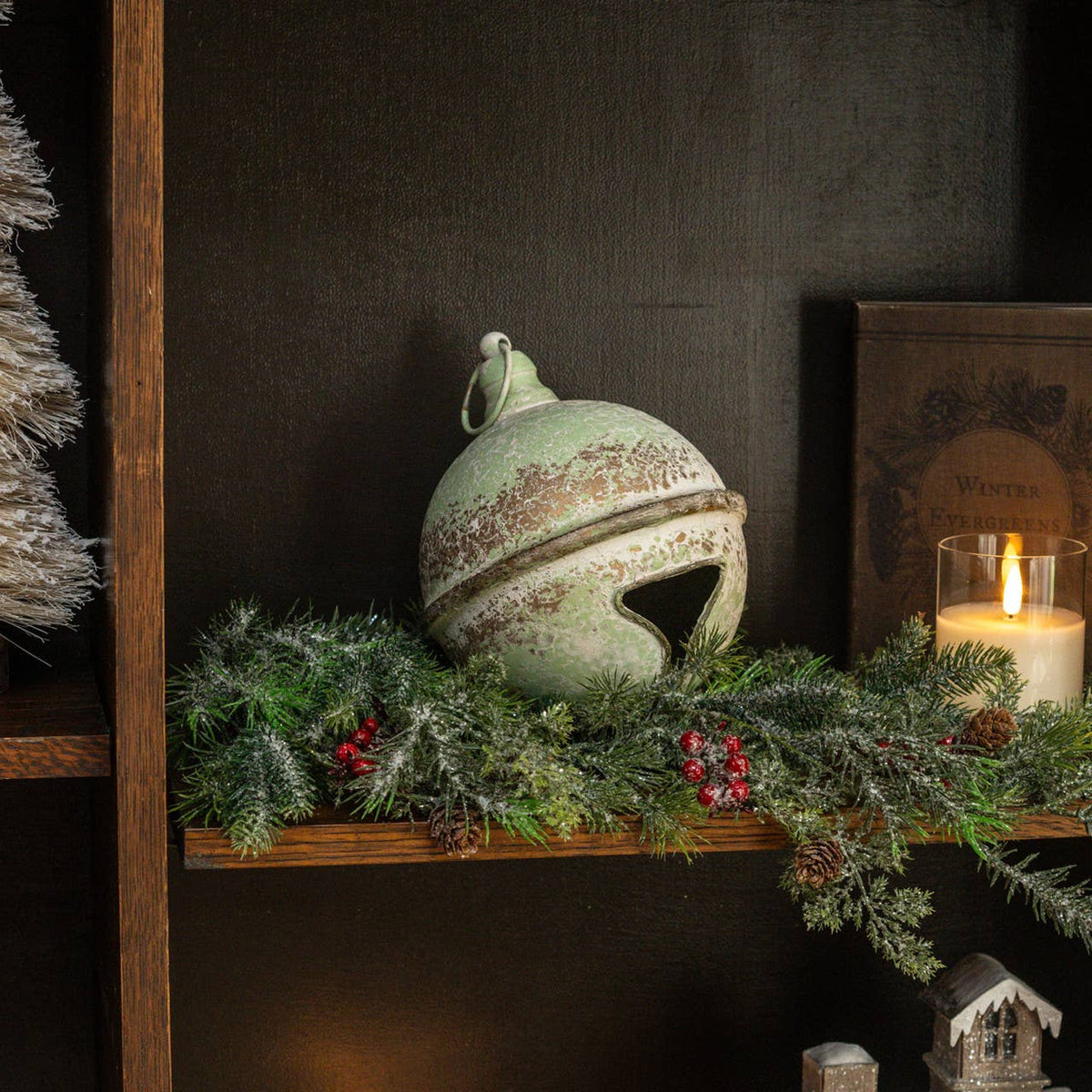 10" LIGHT GREEN & GOLD SLEIGH BELL