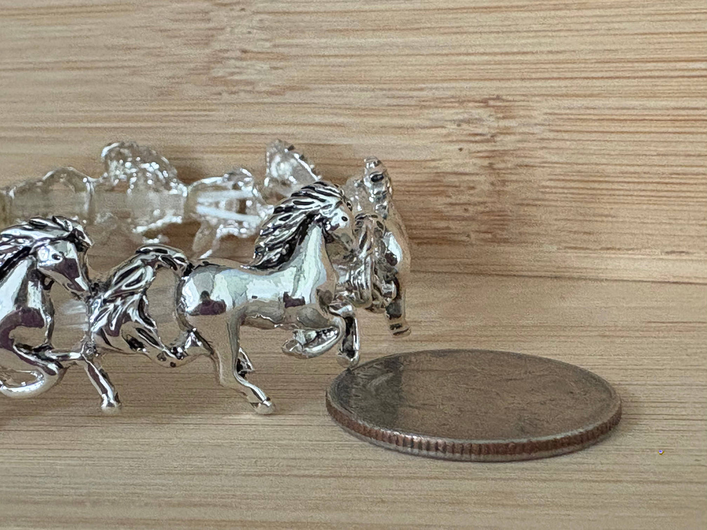 FR5252 Antique Silver Horse Metal Stretch Bracelet