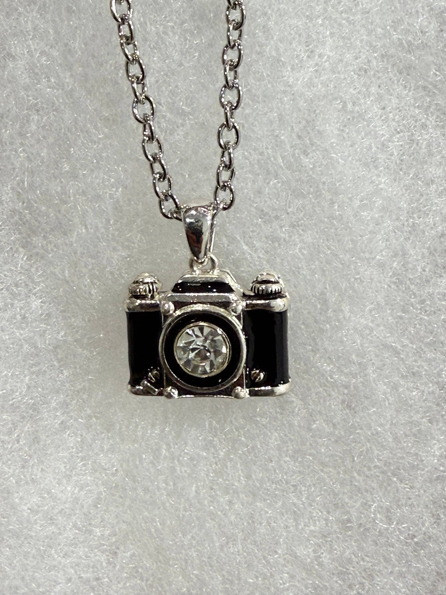 FR6779 Crystal Lens Photo Camera Pendant Necklace