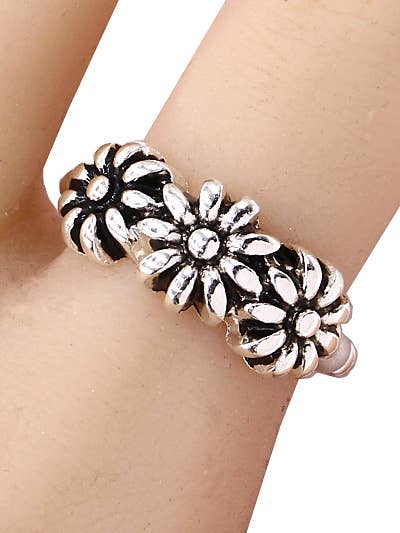 FR3215 Three Flowers Metal Stretch Ring