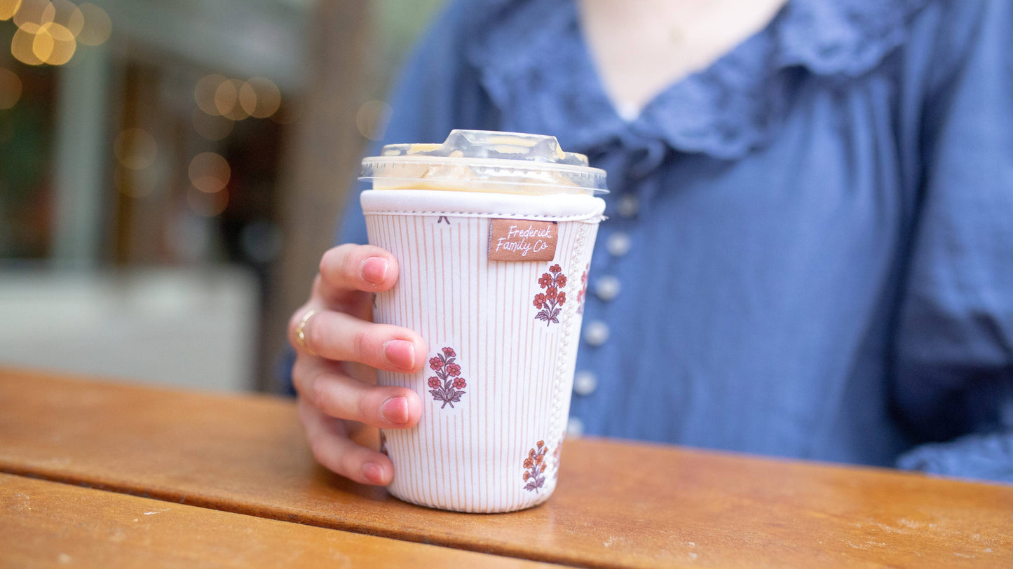 Iced Coffee Sleeve, Cute Reusable Cup Holder Drink Sleeve