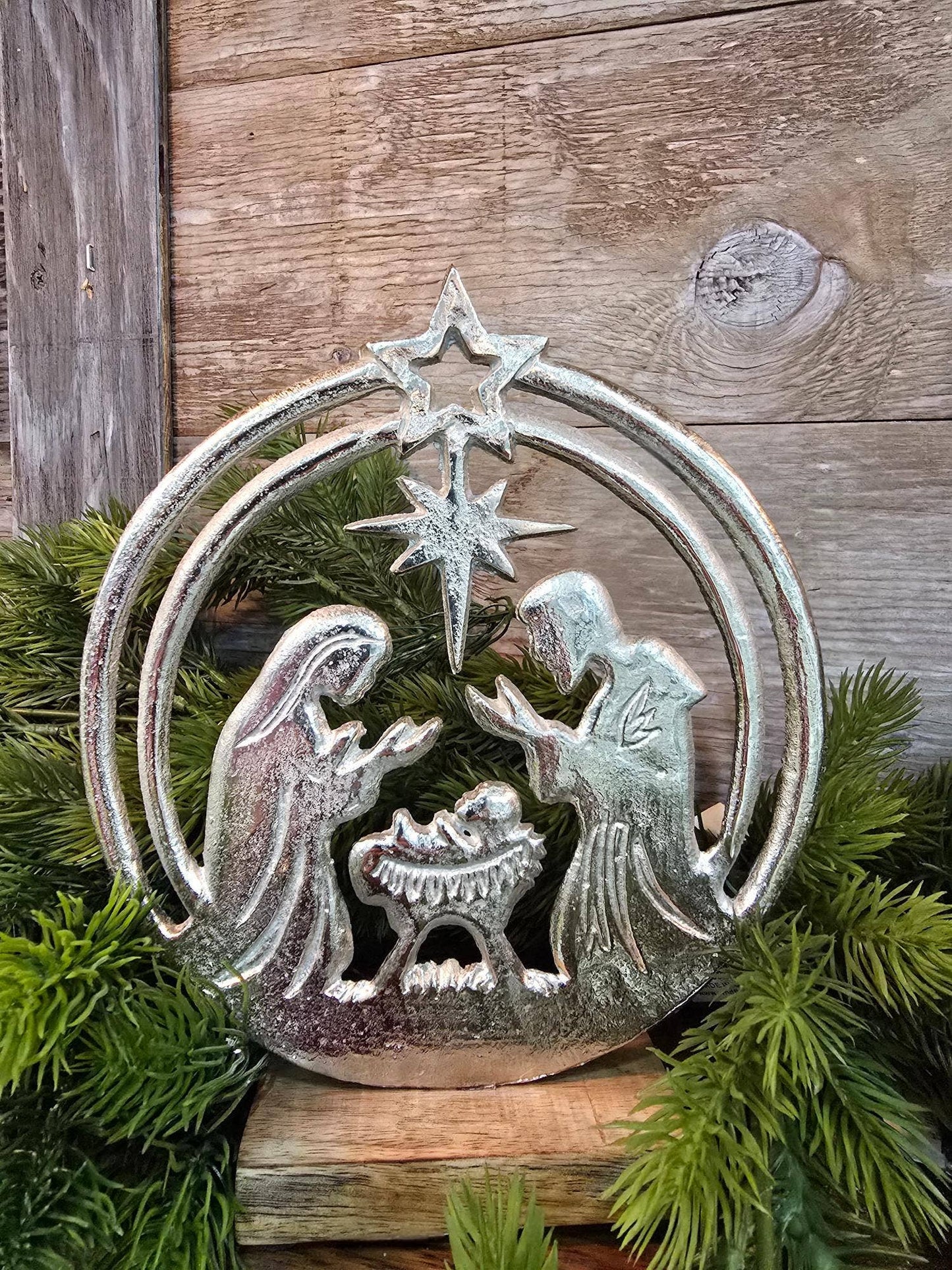 Round Aluiminum Nativity 8.7x7.1in