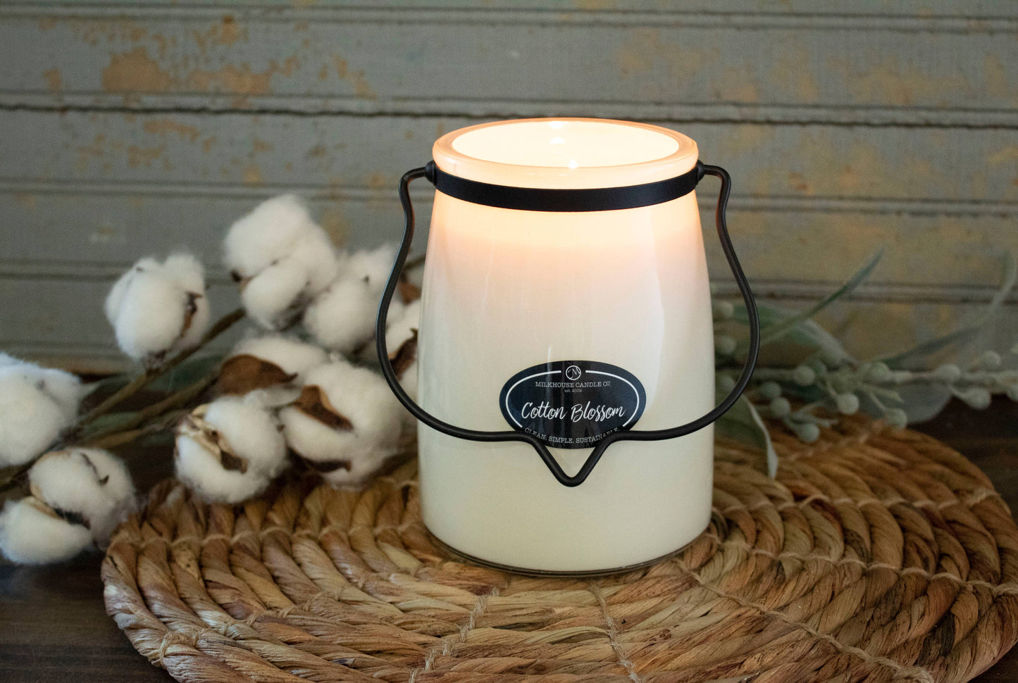 22 oz Butter Jar Candle: Cotton Blossom