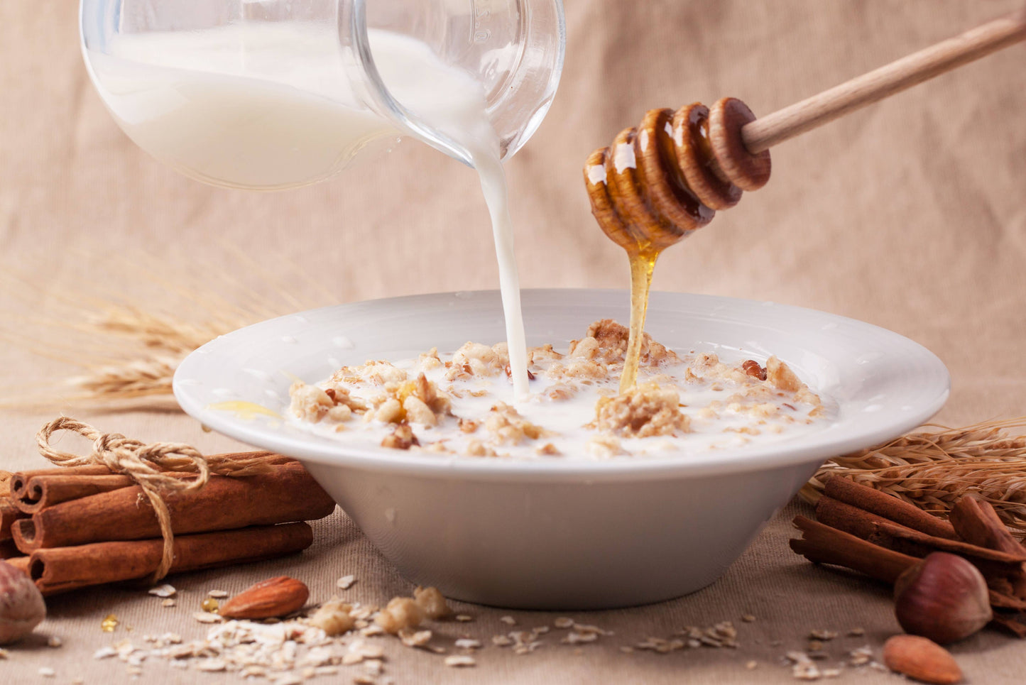 5.5 oz Wax Melts: Oatmeal, Milk, & Honey