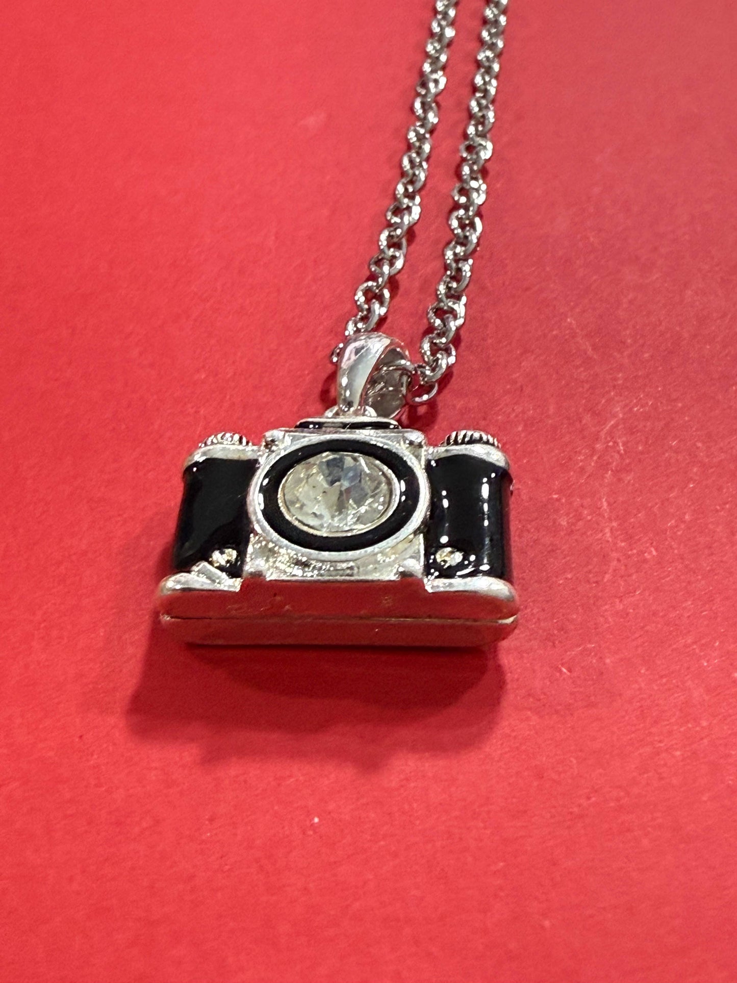 FR6779 Crystal Lens Photo Camera Pendant Necklace