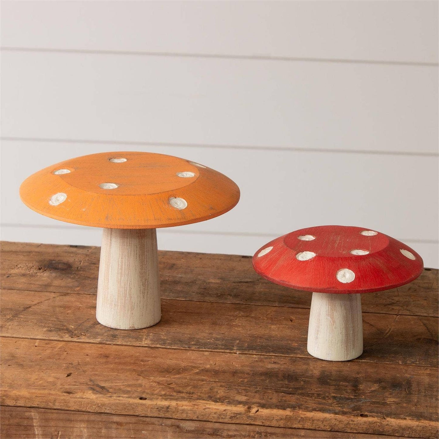 Flat Top Dotted Mushroom Stands (Set Of 02)