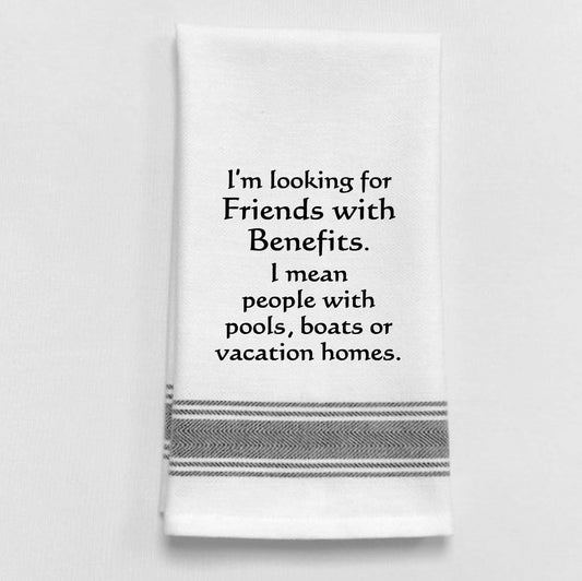 BB-I-395  I'm looking for friends with benefits...
