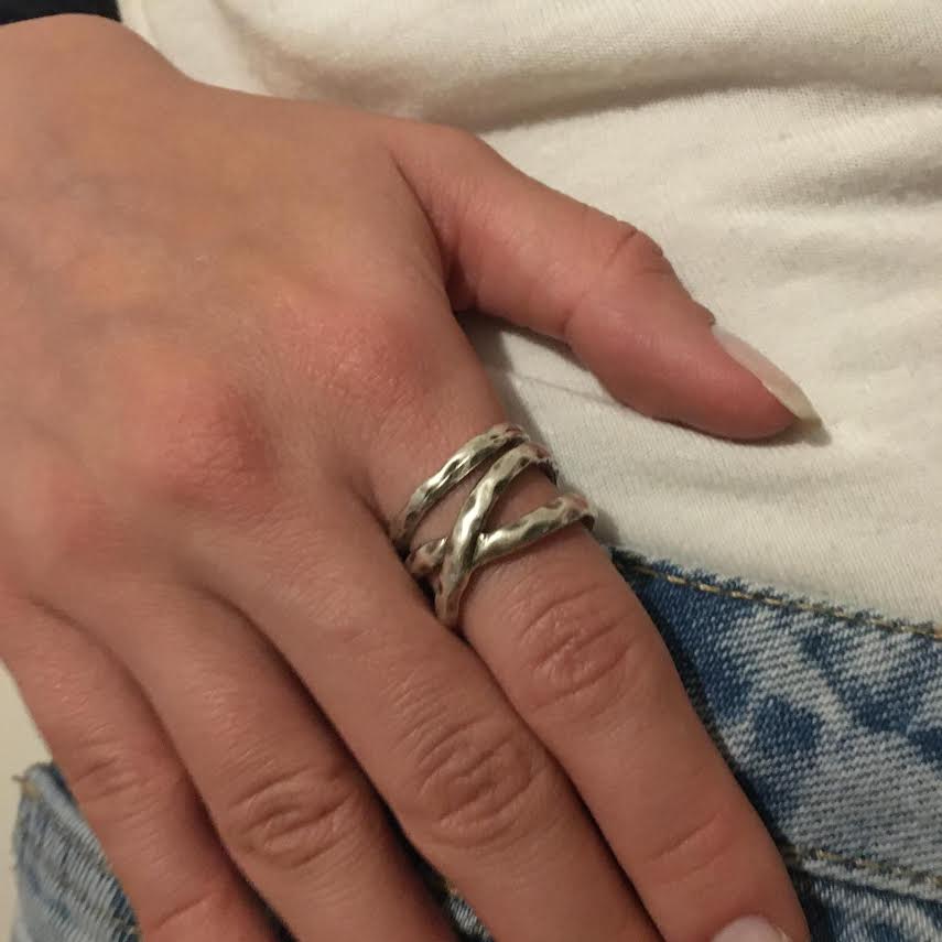 Wave From Band Ring