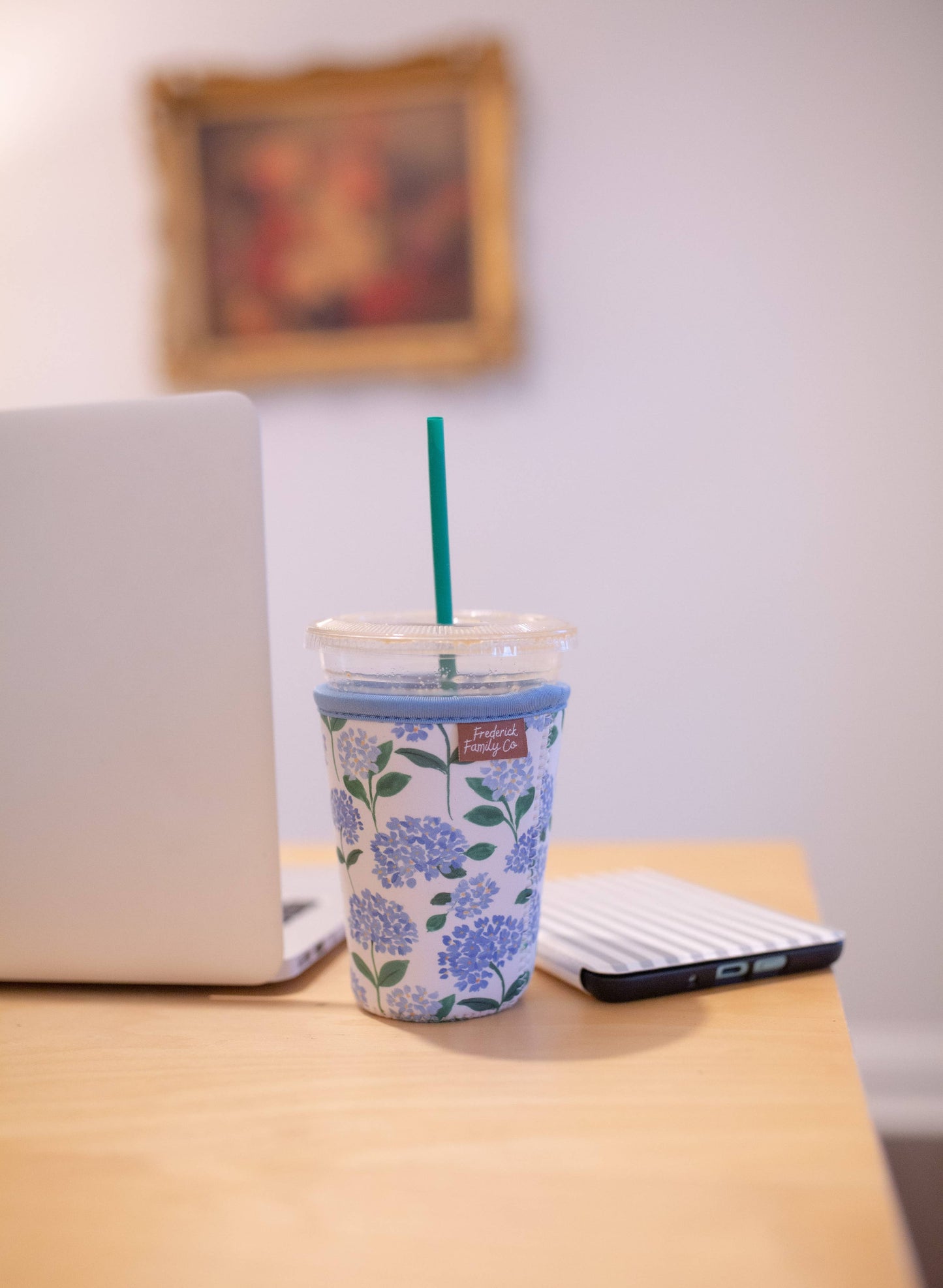 Iced Coffee Sleeve, Cute Reusable Cup Holder Drink Sleeve